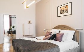 Luna Apartment - Loftaffair